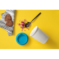 Skodelica iz porcelana s silikonskim pokrovom 220ml DUWAL 94692